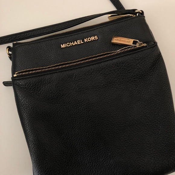 Michael Kors Handbags - Authentic MK crossbody bag